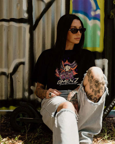 WOMEN'S TEES & CROPS