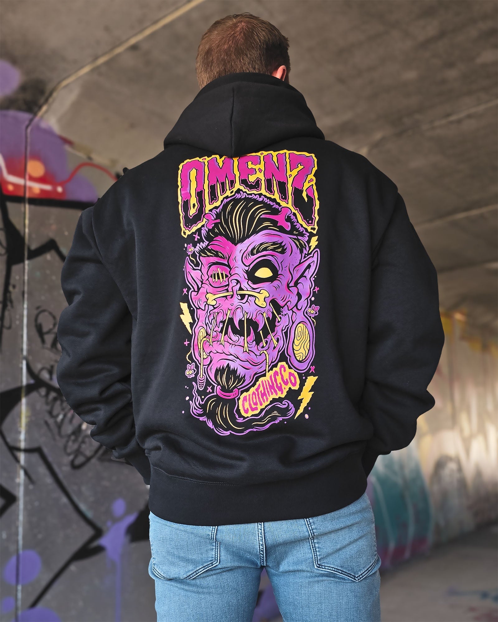HOODS & CREWS